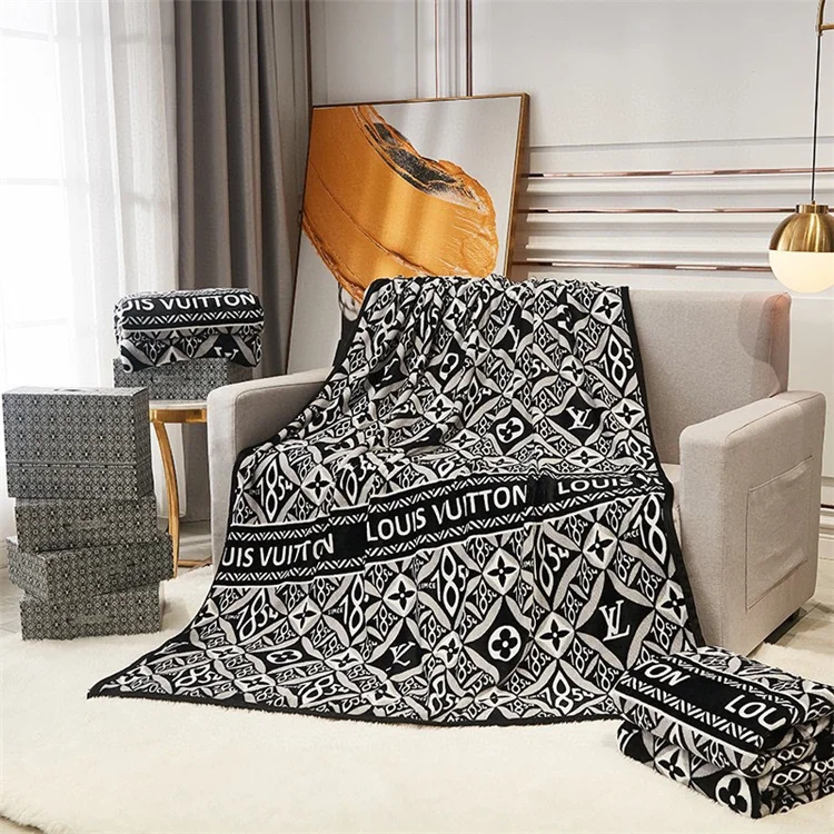 Famous Brand Blanket Designer Printed Super Soft Blanket With Box