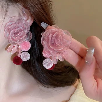 Fashion Mesh Wool Pearl Resin Flower South Korea Sweet Girl Heart Fashion Daily Versatile Wholesale Stud Earrings for woman