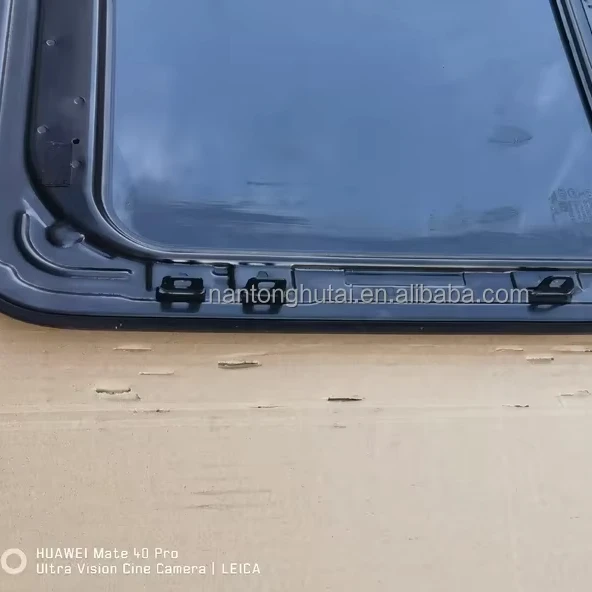 Sorrento Car Sunroof Windows With Holes at the Back Made From Durable Glass Material for Kia
