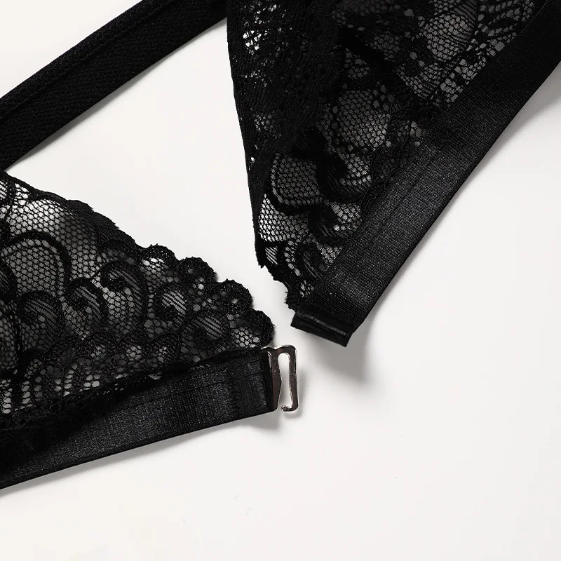 LJ-BPS022 garter strap and hardware detail