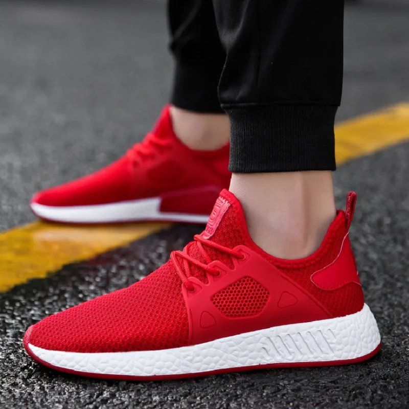 Оптовая продажа новые стильные модные удобные черные мужские повседневные спортивные туфли на шнуровке