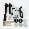 Set di serrature nere opache