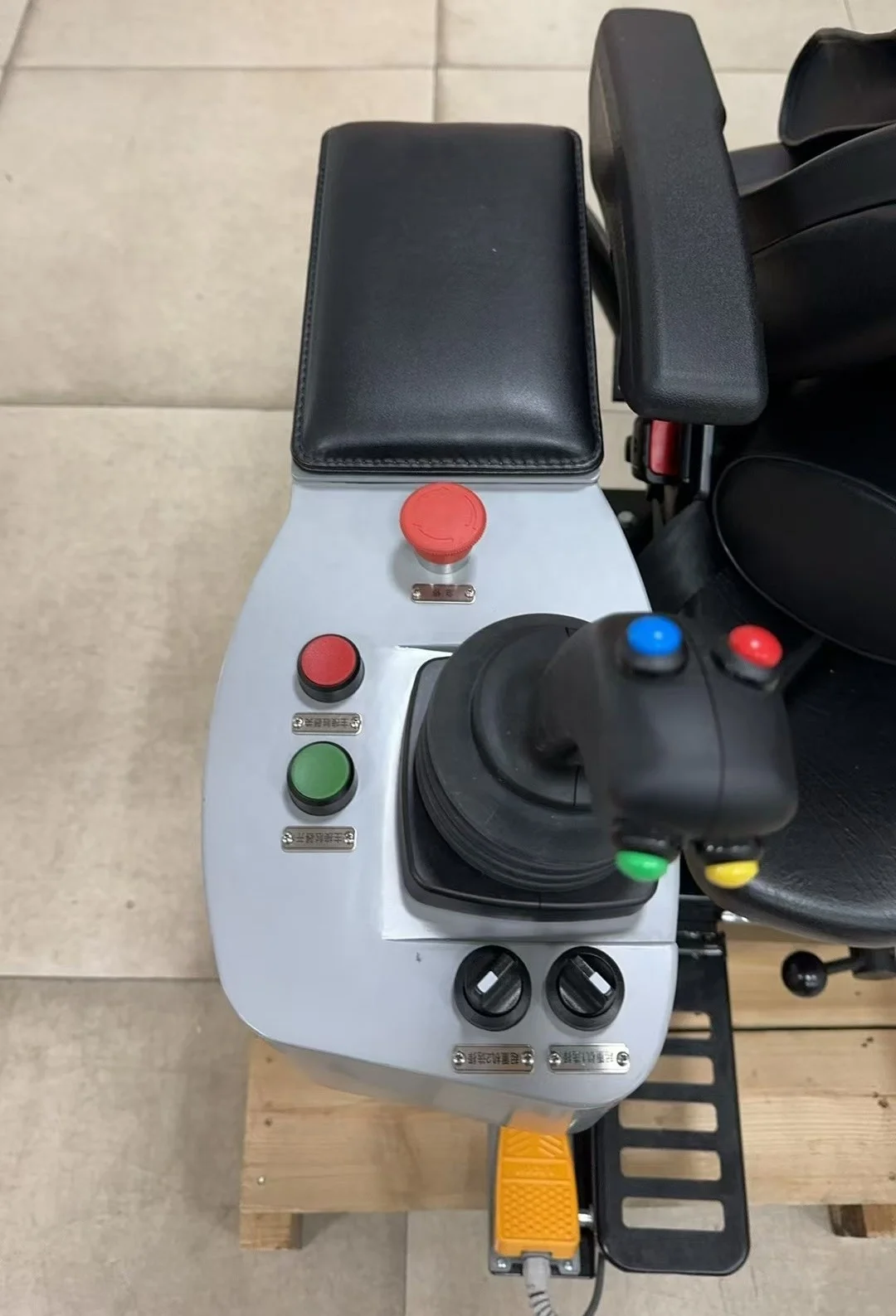 Adjustable Customization Crane Cab Operator Seat Console Unit  China Design Construction Machinery Parts