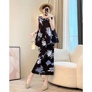 2026 Summer Elegant Floral Two-Piece Set for Women Casual Loose Top and Shorts Woven Pattern for Chubby Girls