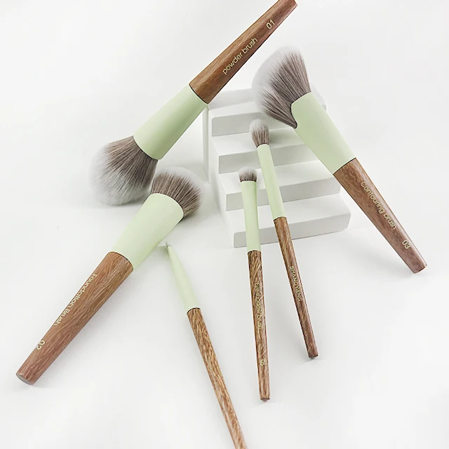 Understanding Eye Makeup Brushes and Their Importance