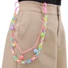 Cadena para pantalón de doble capa con estrellas en colores pastel.