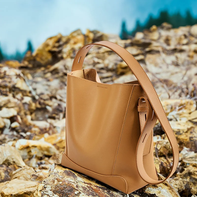 Fashion Custom Logo Leather Ladies Sling Bags Wholesale Girl Shoulder Crossbody Sling Tote Bag