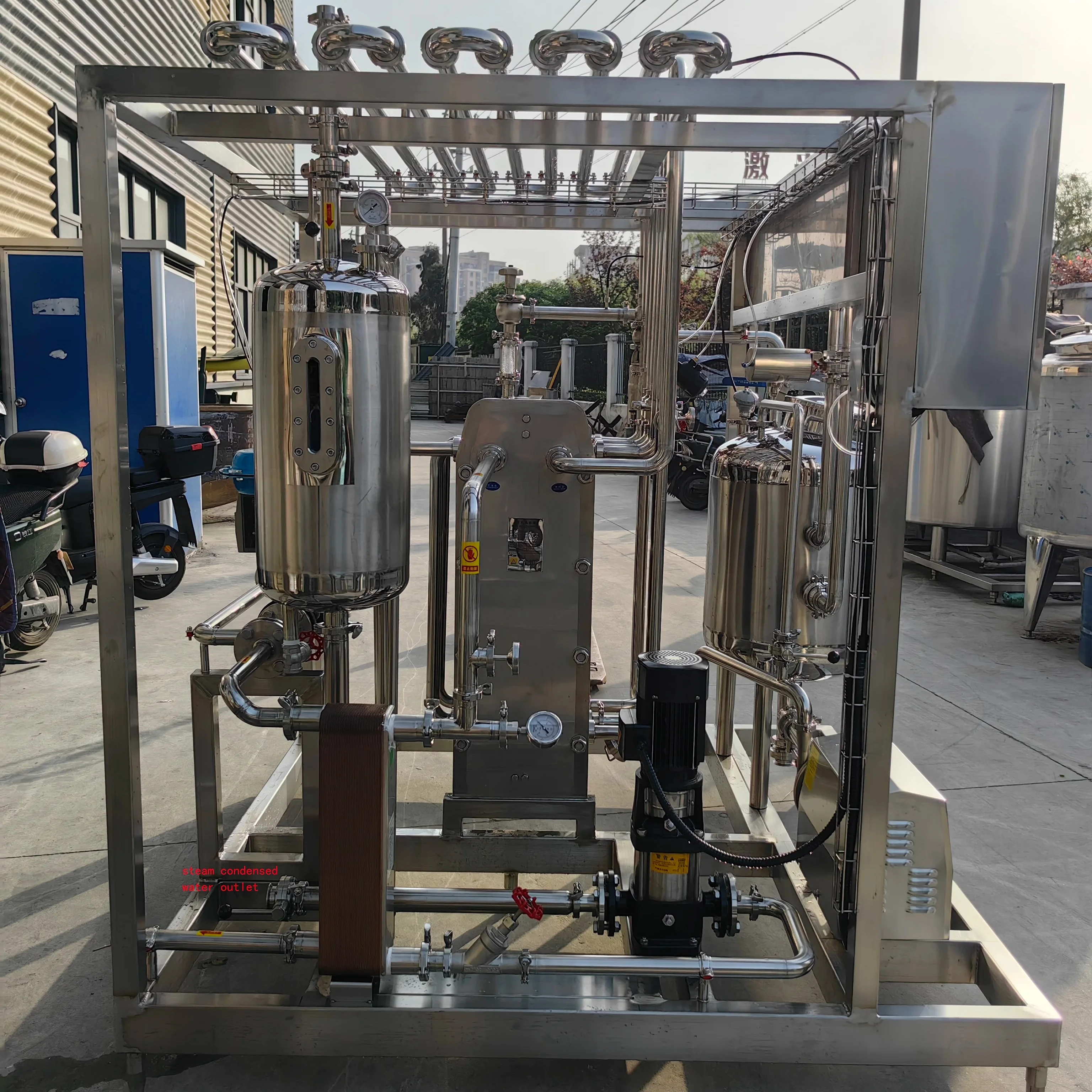 High Quality Stainless Steel Fully Automatic Plate Type  UHT Milk Beer Juice Pasteurizer Machine