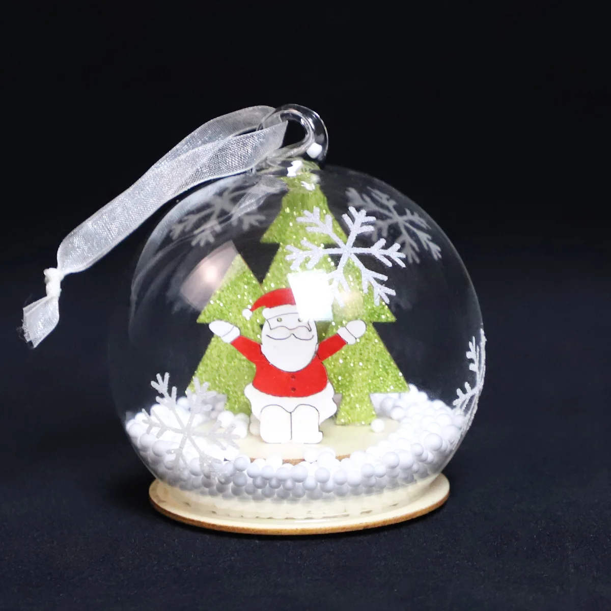 růžové vánoční ozdoby vánoční výklenek xmas zelené vánoční koule personalizované