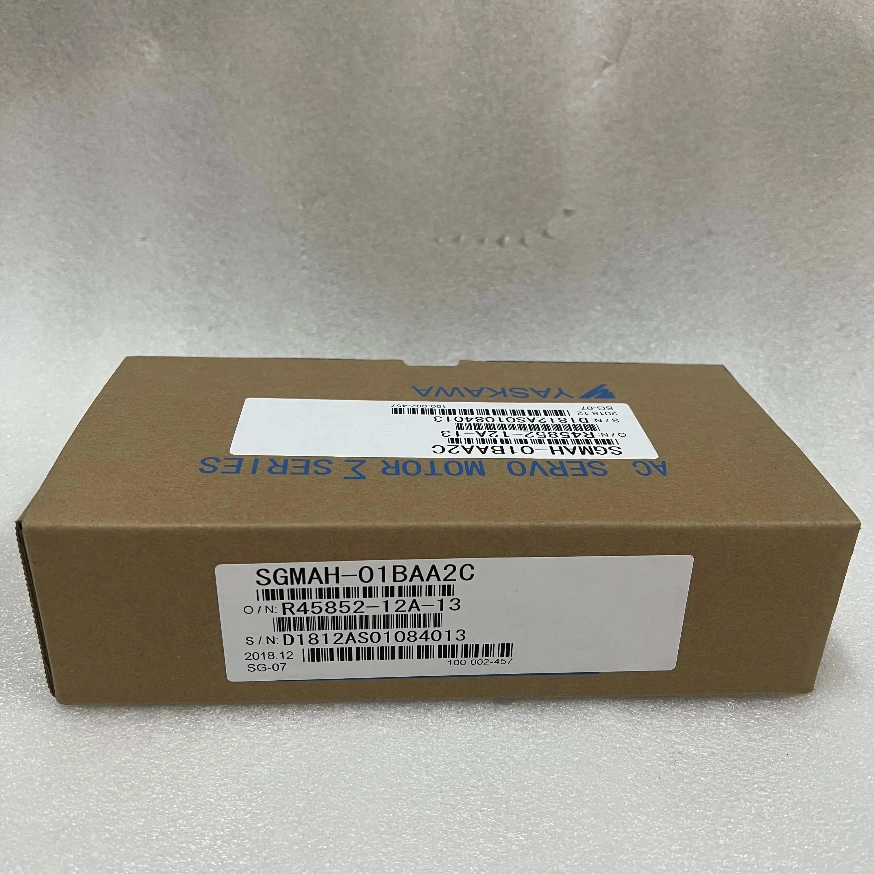 YASKAWA AC Servo Motor SGMAH-01BAA2C