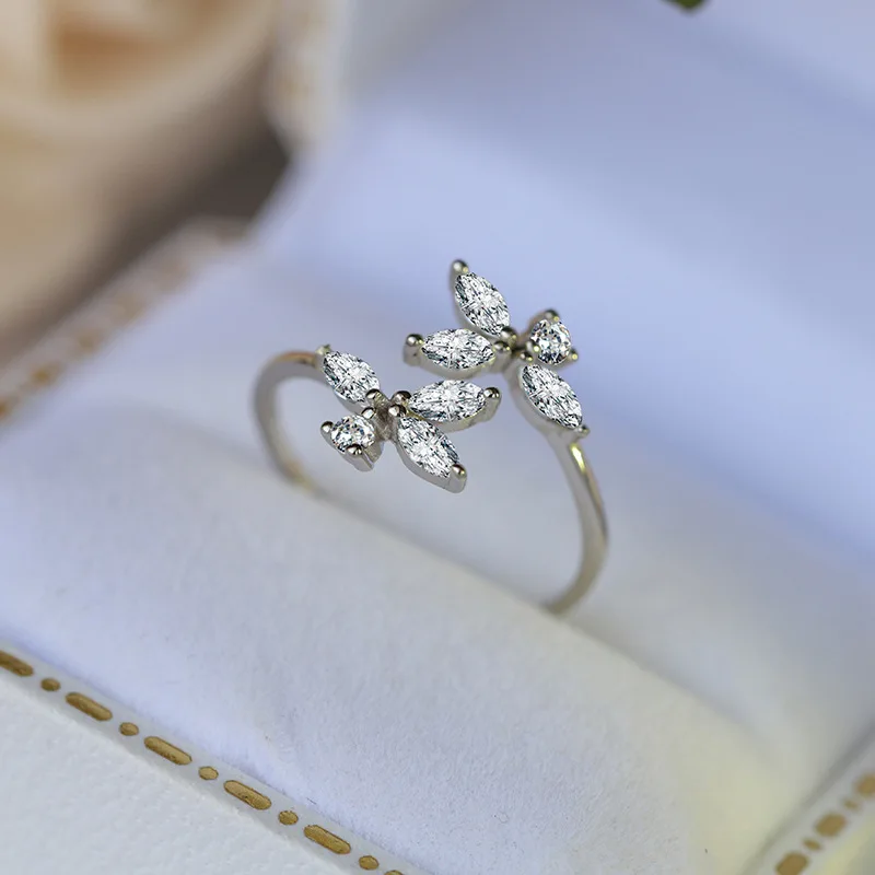 BD0540 S925 Sterling Silver Ring with Superflash Zircon
