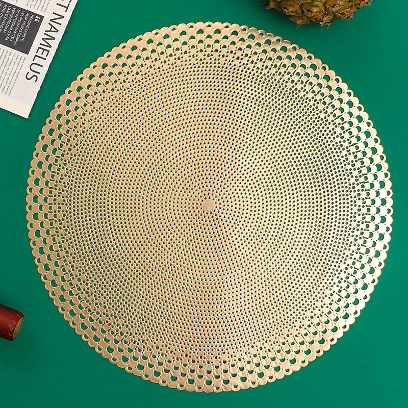 IN STOCK Factory Direct Wholesale Hollow Cut Luxury Washable PVC Round Placemats for Dining Table