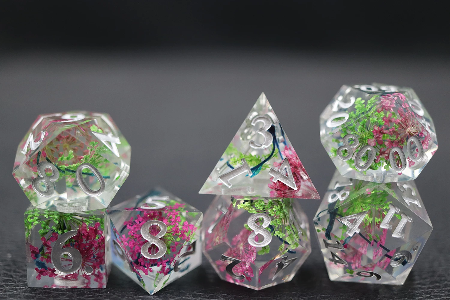 Custom 7pcs Dnd RPG Transparent Polyhedral Dice Set Flower Design Sharp Edge Resin Dice details