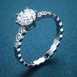 Custom Classic Fashion Wedding Ring White Gold Six Claw D Color VVS 1CT Moissanite Women Diamond Ring