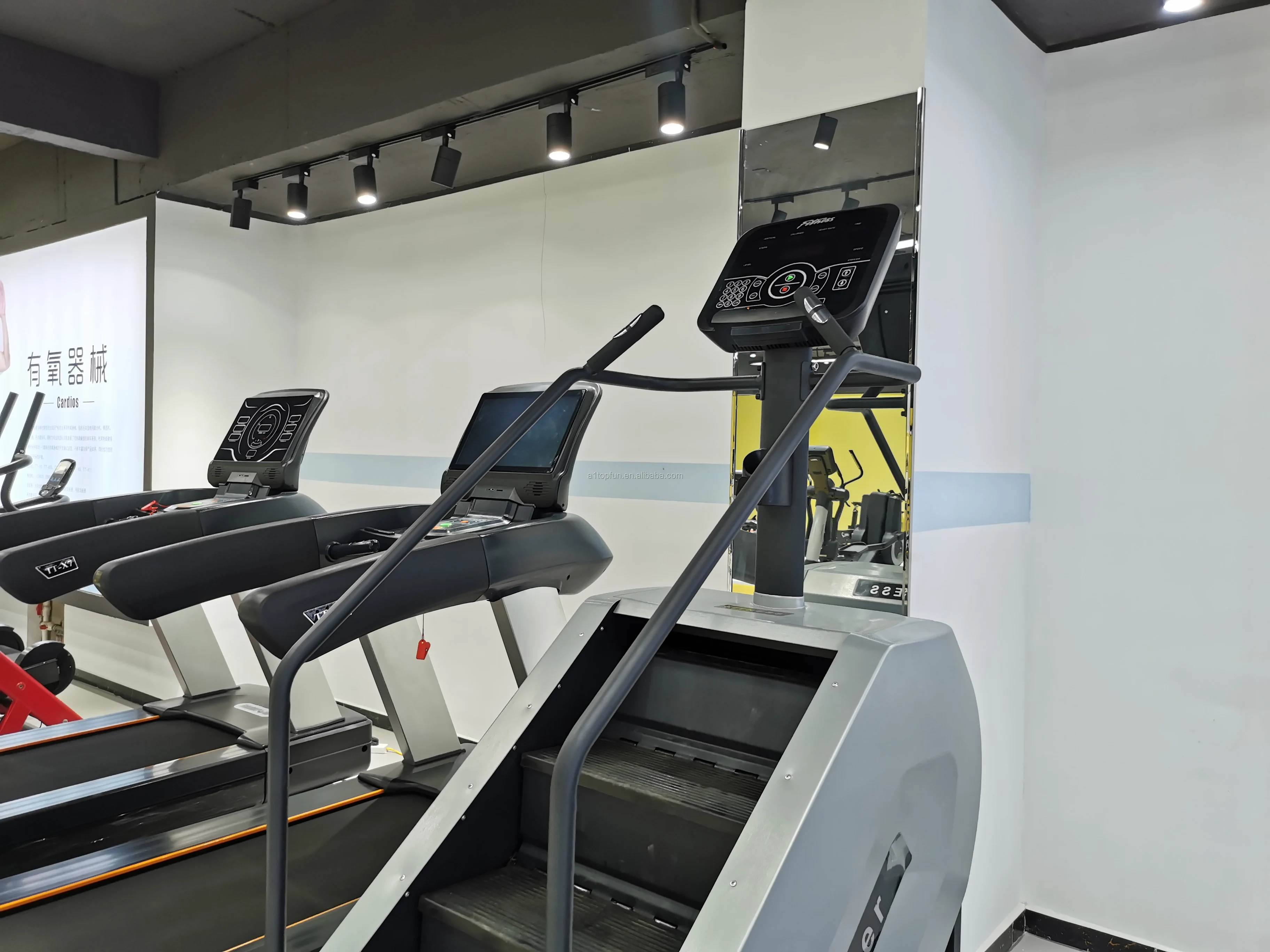健身房步进电机适合健身房有氧健身器材楼梯大师机爬楼梯机