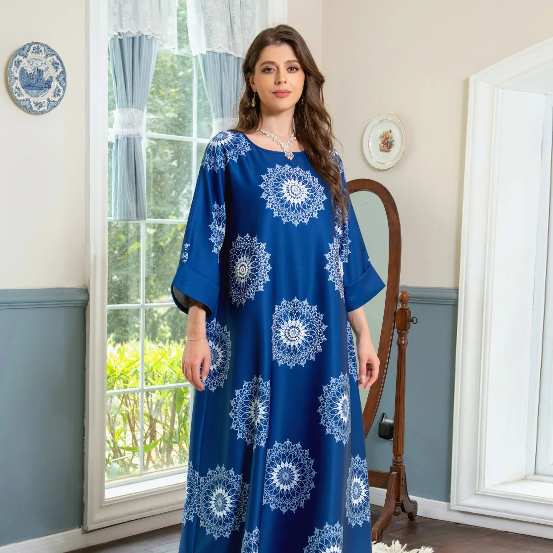 Latest New Model Abaya Designs in Dubai With Stones Work Luxury Crystal Diamond Kaftan Abaya 2024