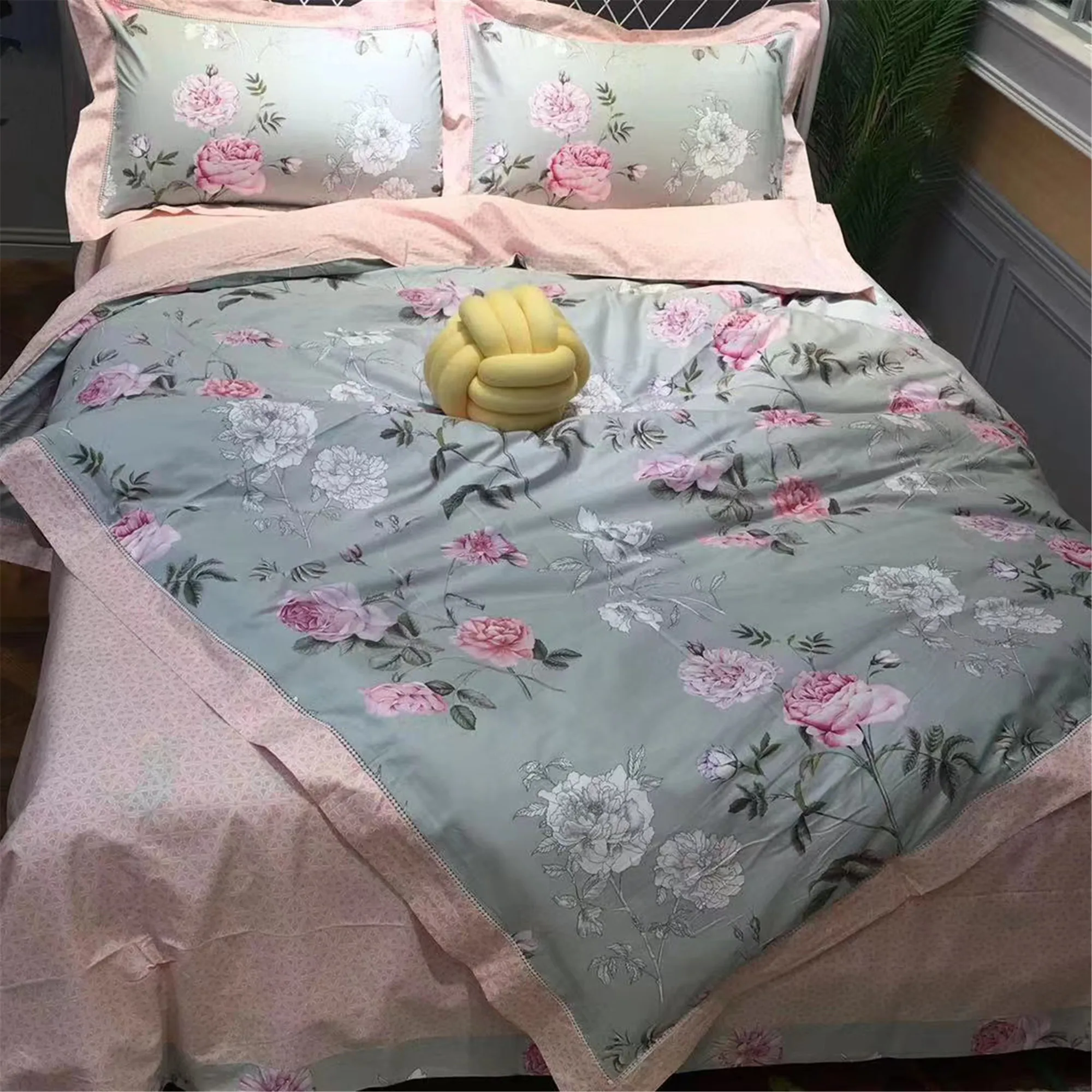 Feather Printing Pink Bedding Set Duvet Quilt Cover+Sheet+Pillow Case Four-Piece 