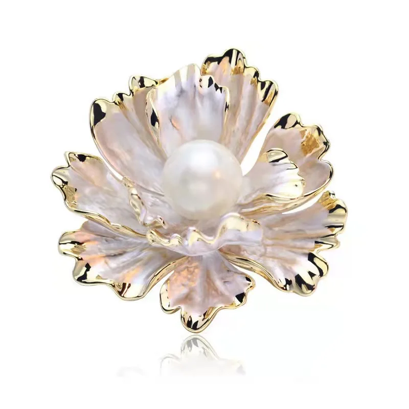 Pearl brooch