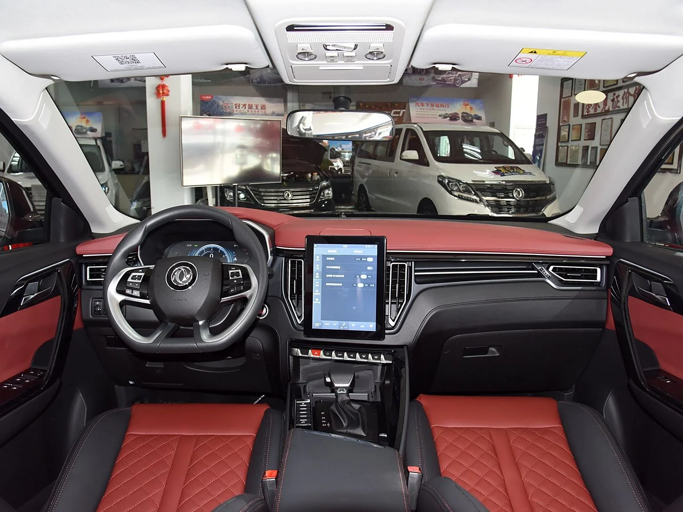 Dongfeng Fengxing T5L SUV High Quality New Design Vehicle Euro VI Emission Available