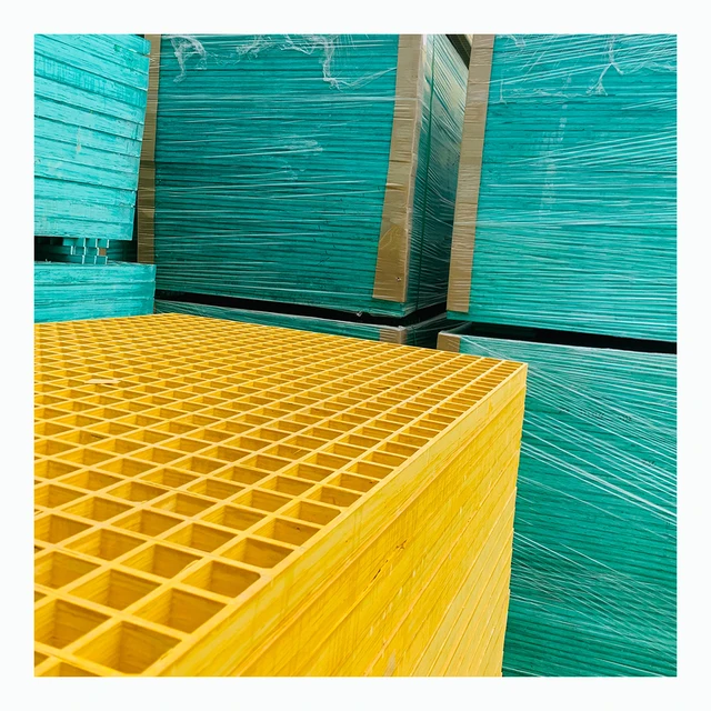 Factory Supplied Customized FRP Grating Mesh Platform Walkway Smooth Fiberglass Floor Grit Finish High Moulding Cutting