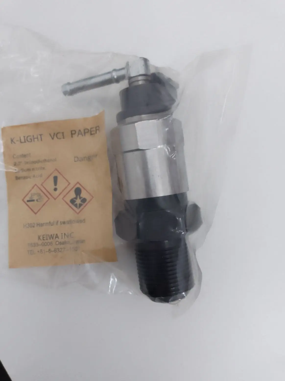 Common Rail Fuel Rail Pressure Sensor 23810-30100 23810 30100 23810-0L030 23810 0L030 LIFT and RIGHT for 1KD 2KD