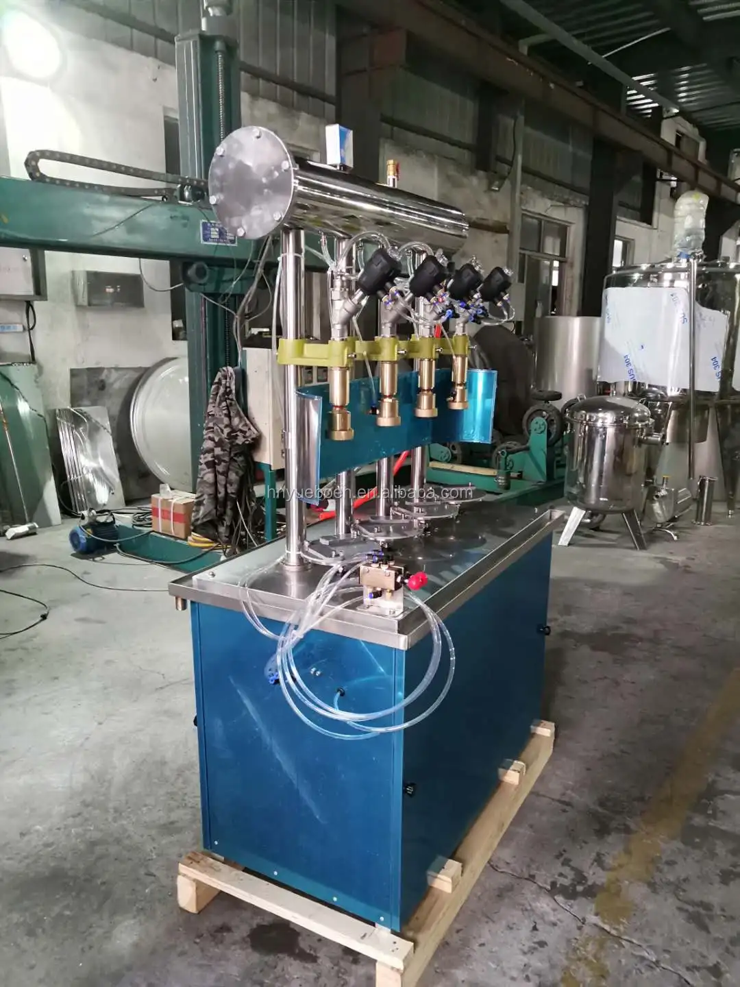 Glass Bottle Sparkling Wine Making Filling Capping Machine/champagne