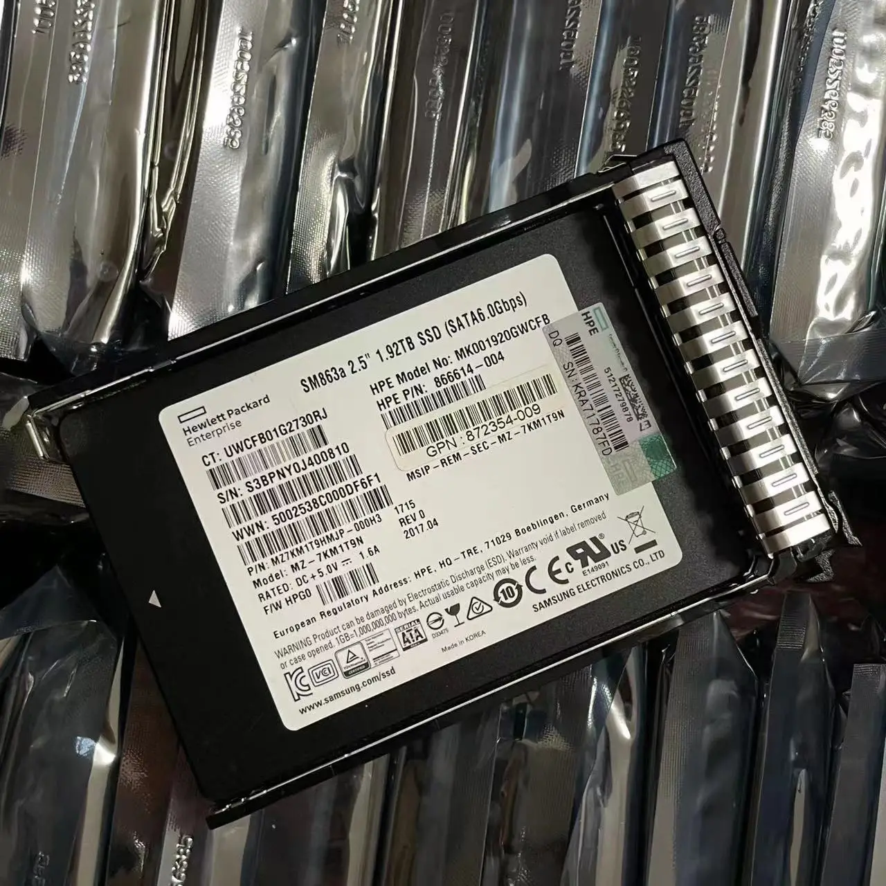 P40499-B21 G10 + G11 1 92-TB 2 5 SATA RI 6G BC MV SSD P40499-S21 P41524-001