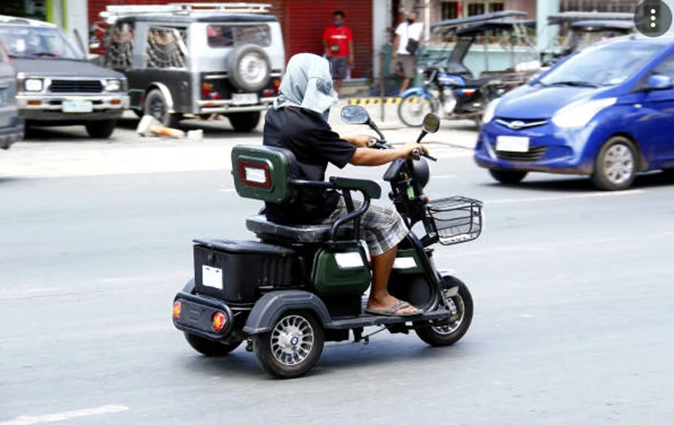 China new style Three Wheel Mini Scooter Manned electric tricycle E Trike for mobility-impaired people