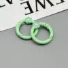 สีเขียวอ่อน