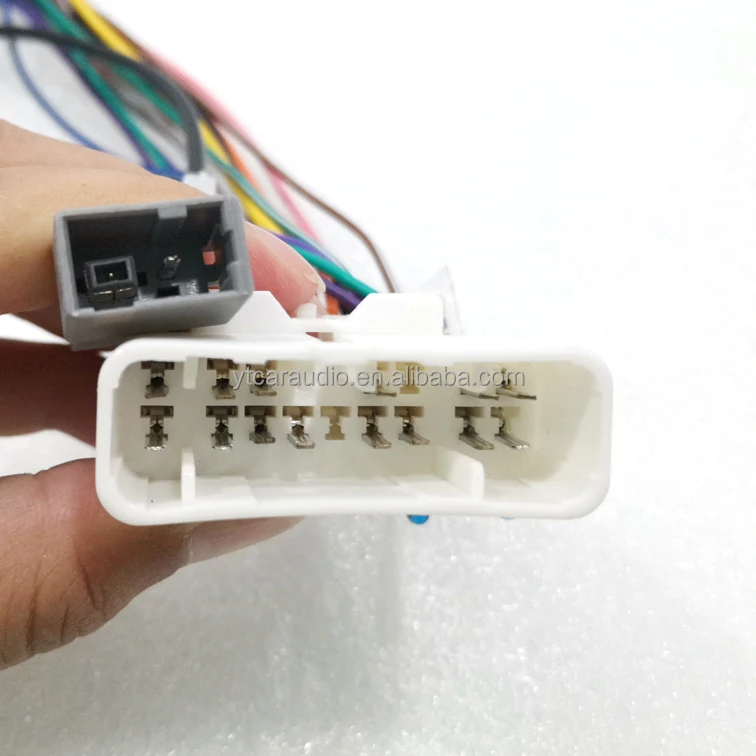 Câble Adaptateur Radio ISO 16 Pôles - Compatible Isuzu D-Max, Toyota Land Cruiser & Lexus Avec Amplificateur
