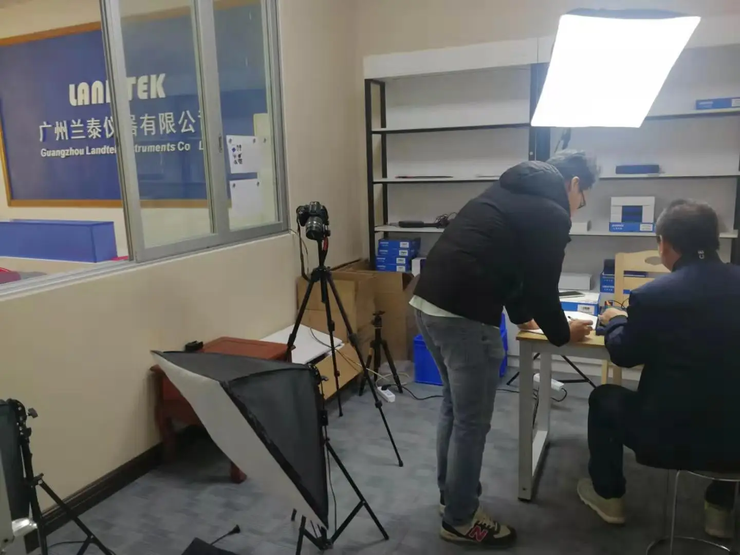 showroom.jpg