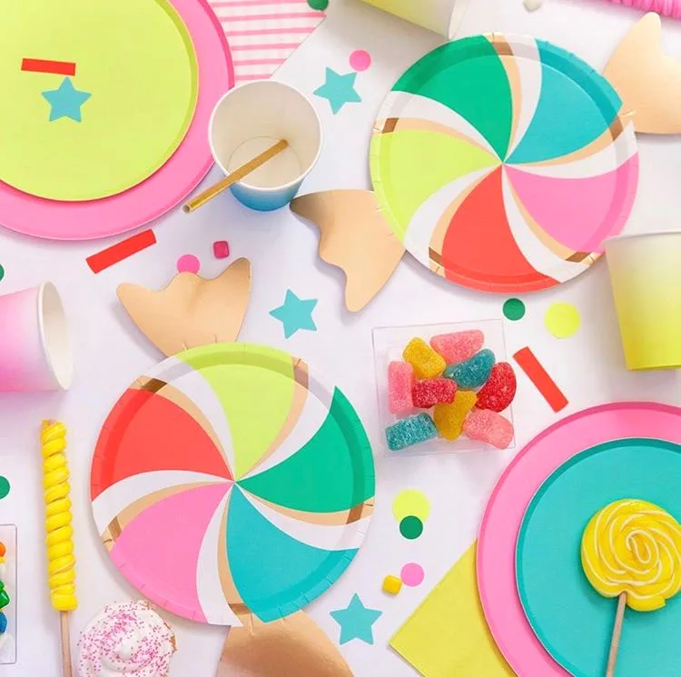 Wholesale Promotional Colorful Disposable Luncheon Plates Birthday