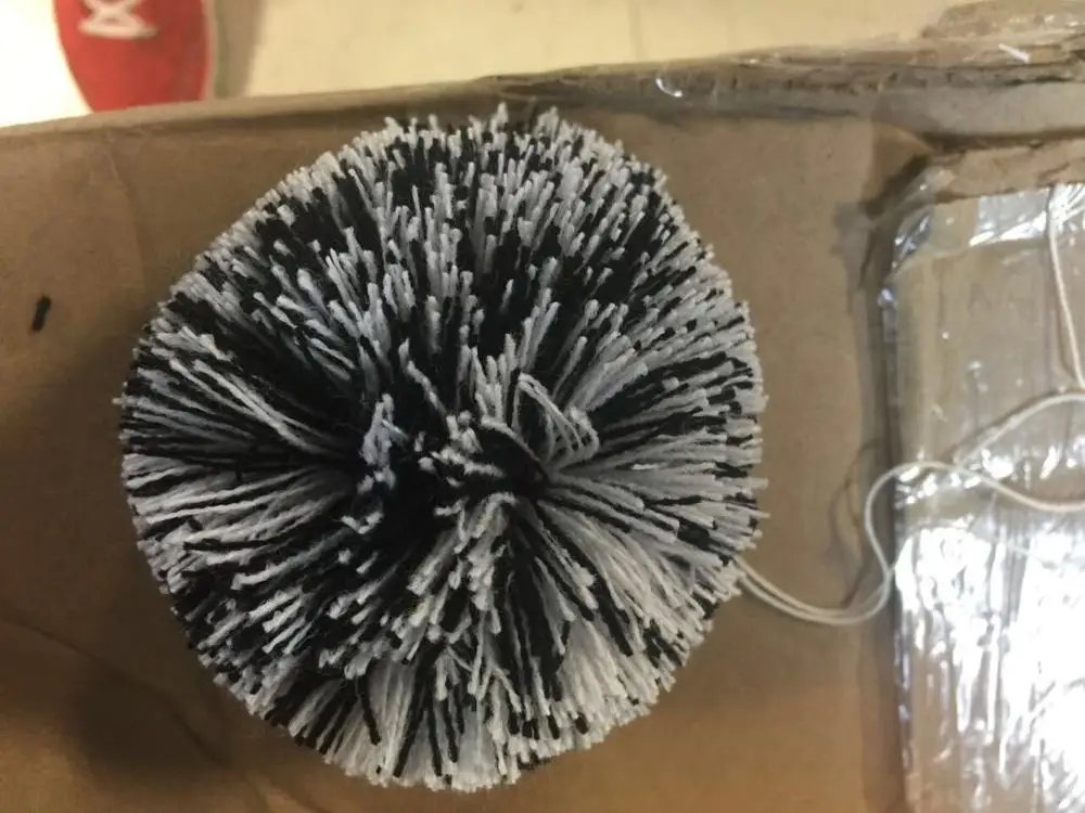 Pompom Making Machine