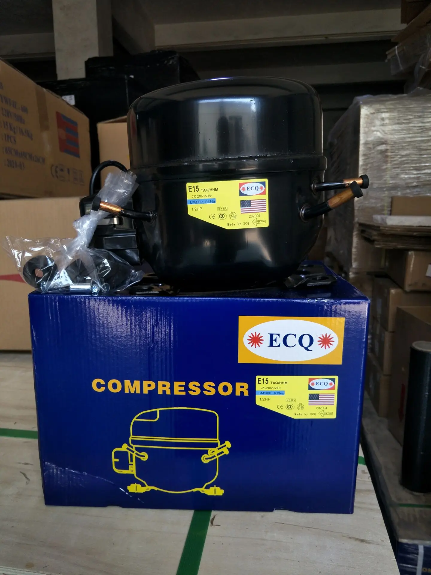 R600 LBP Freezer Compressor ECQ 1/12HP 220v LBP Kitchen Refrigerator Compressor E3.5 LAW/YHP