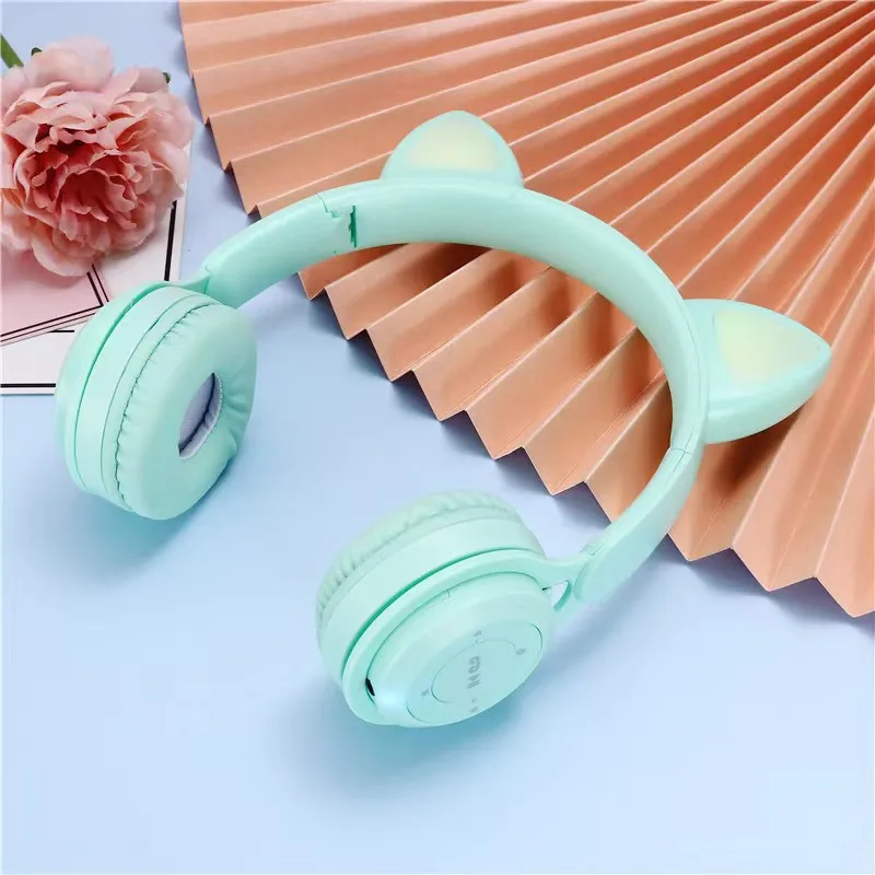 Cheap Y08M over Ear Headphones with Microphone Memory Card