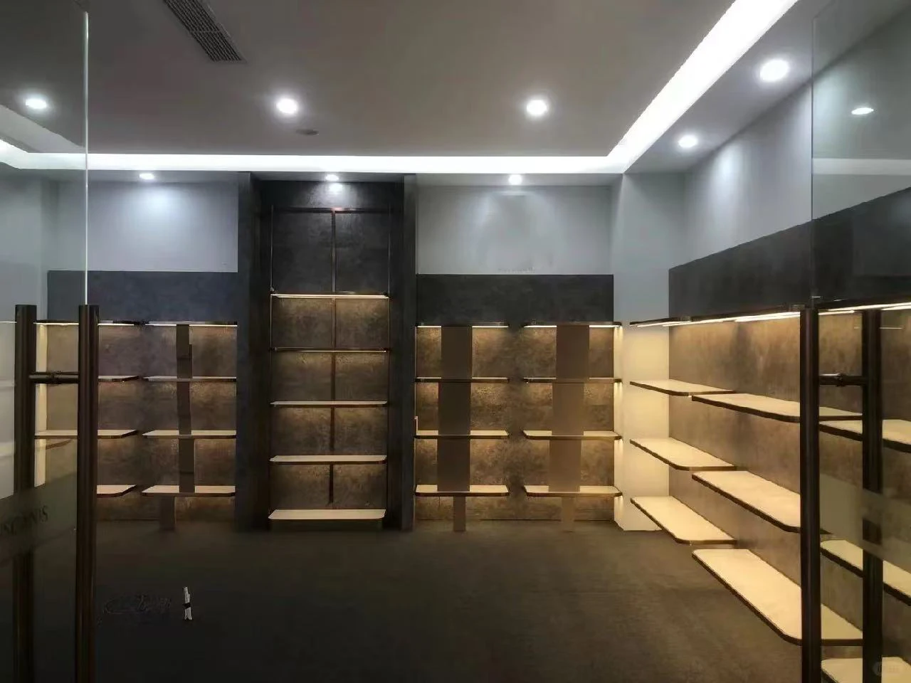 2025 New Factory Wholesale Retro Style Design Trendy Women