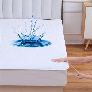 Quilted Plain Queen Size Mattress Topper 230GSM Waterproof Anti-Bacteria Air Permeable Thicken Mattress Pad Protector Machine