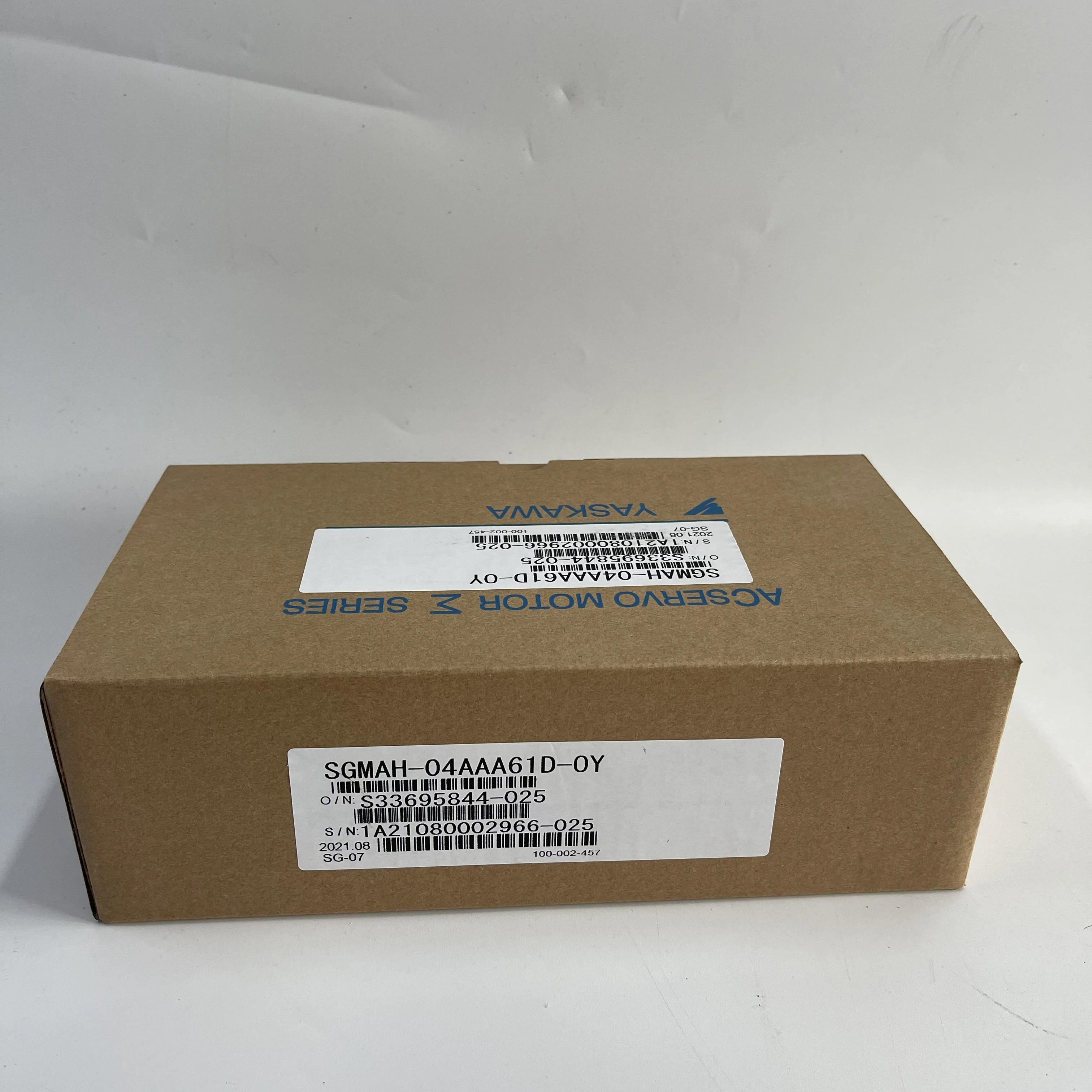Yaskawa AC Servo Motor SGMAH-04AAA61D-0Y Yaskawa AC Servo Motor SGMAH-04AAA61D-0Y