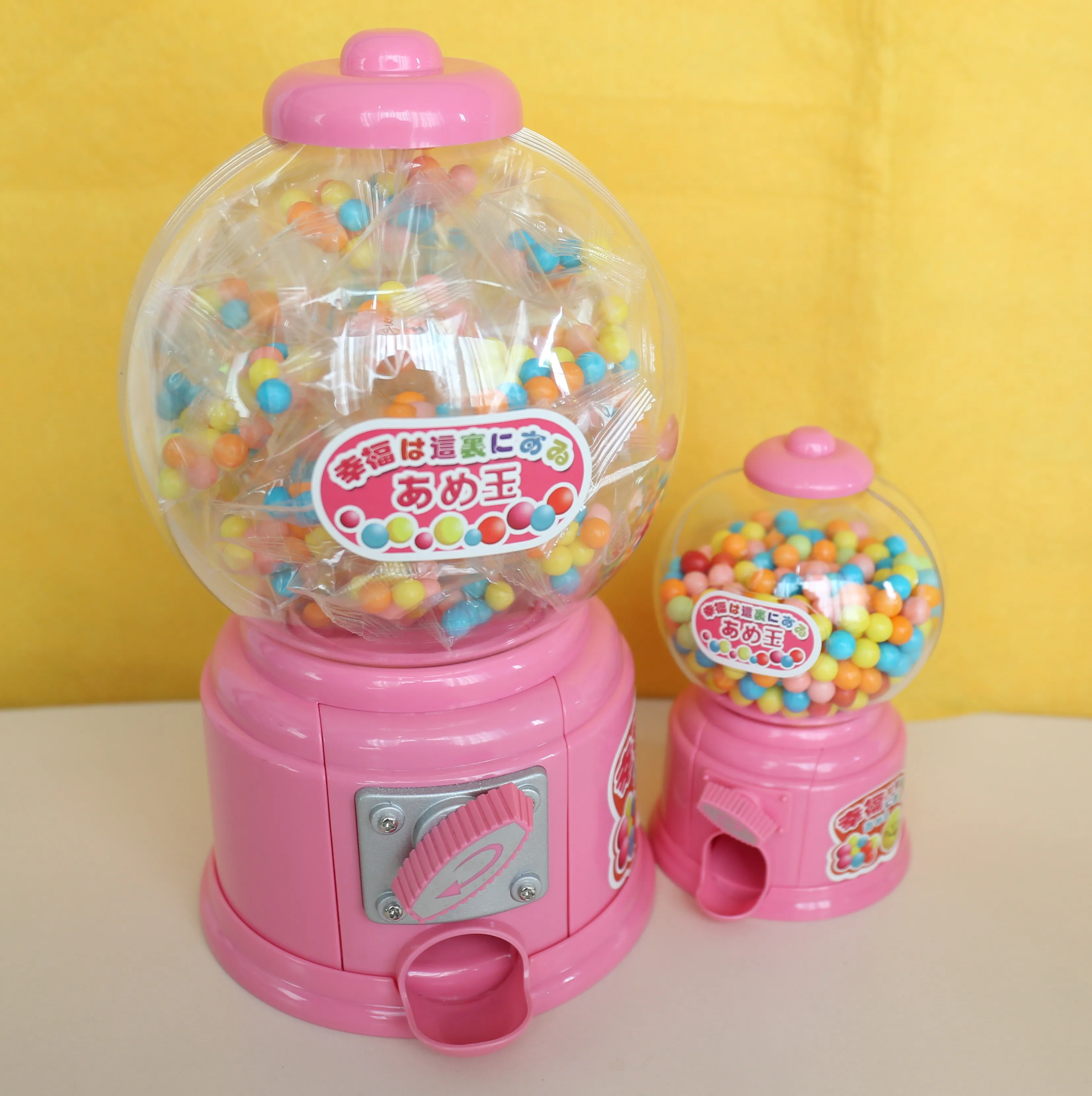 Диспенсер для шоколадных орехов