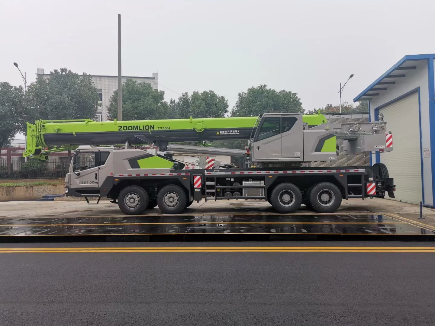 Zoomlion New 50 Ton Truck Crane Ztc500a/ztc500a552 Optional Ztc500h552 ...