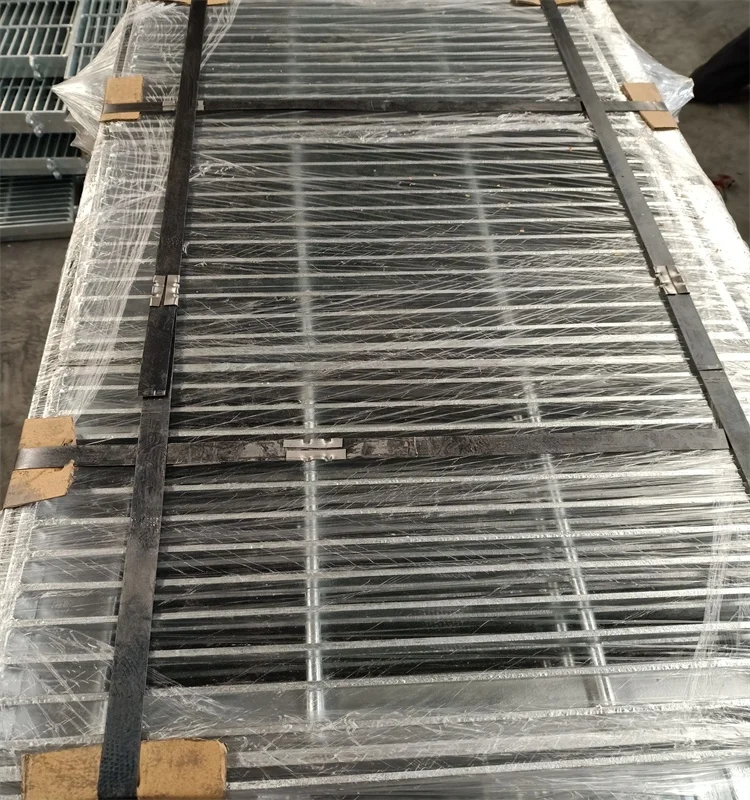 Galvanized Pedestrian Walkway Steel Metal Grating With Hinge Opening and Fishtail for Ditch Drain Cover