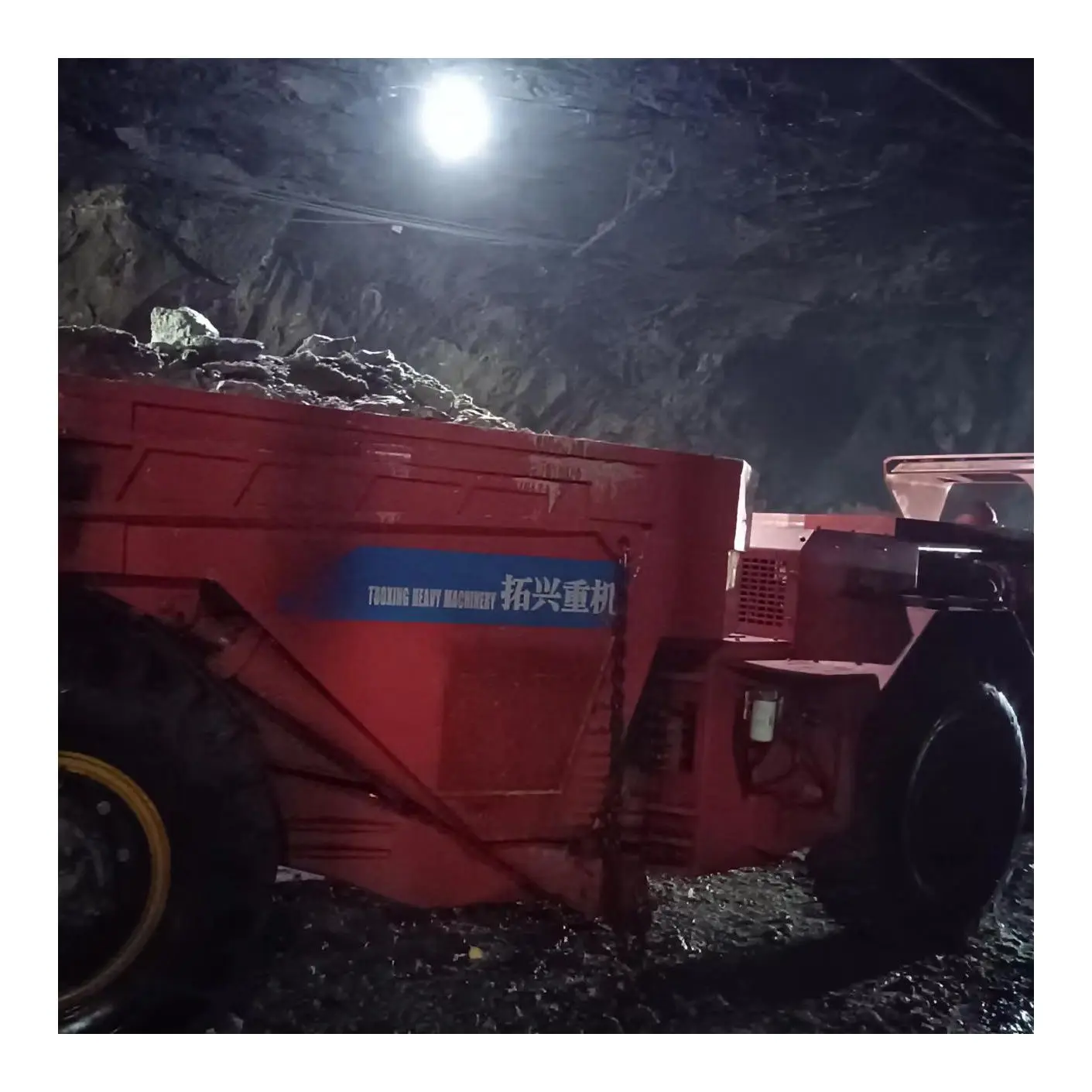 Yantai tuoxing Underground Mine Cargo Tipper Truck Mining Mico Dumpers Mining Dump Truck 40T Diesel Four Wheel Engineering Vehic