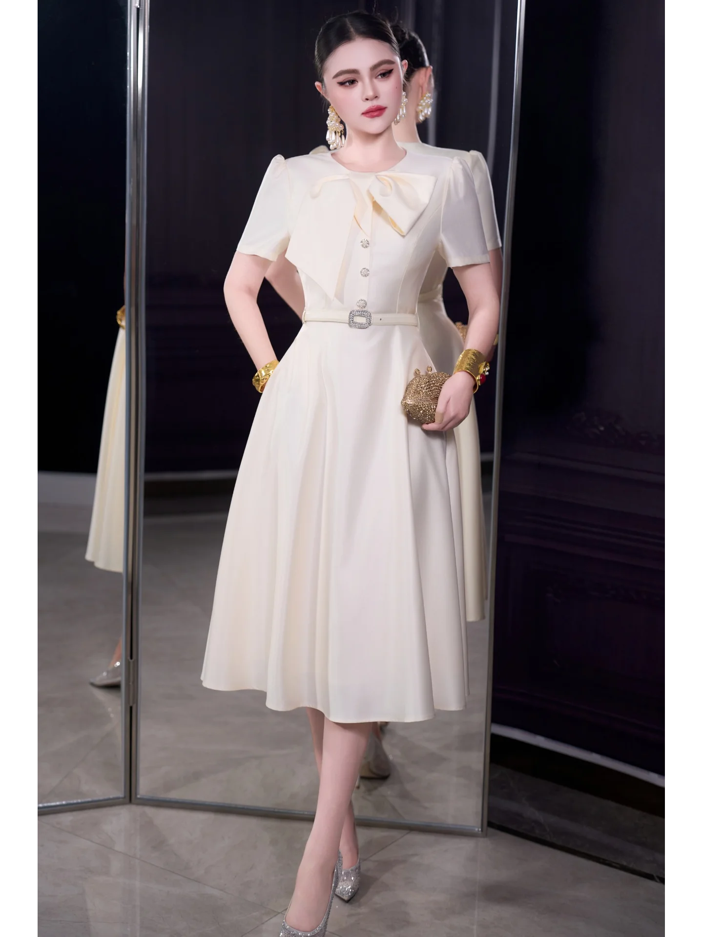 Elegant Vintage French Style Women's Dress Short Sleeve Bow Waist-controlled Mid-length Loose Fit Polyester Party Skirt