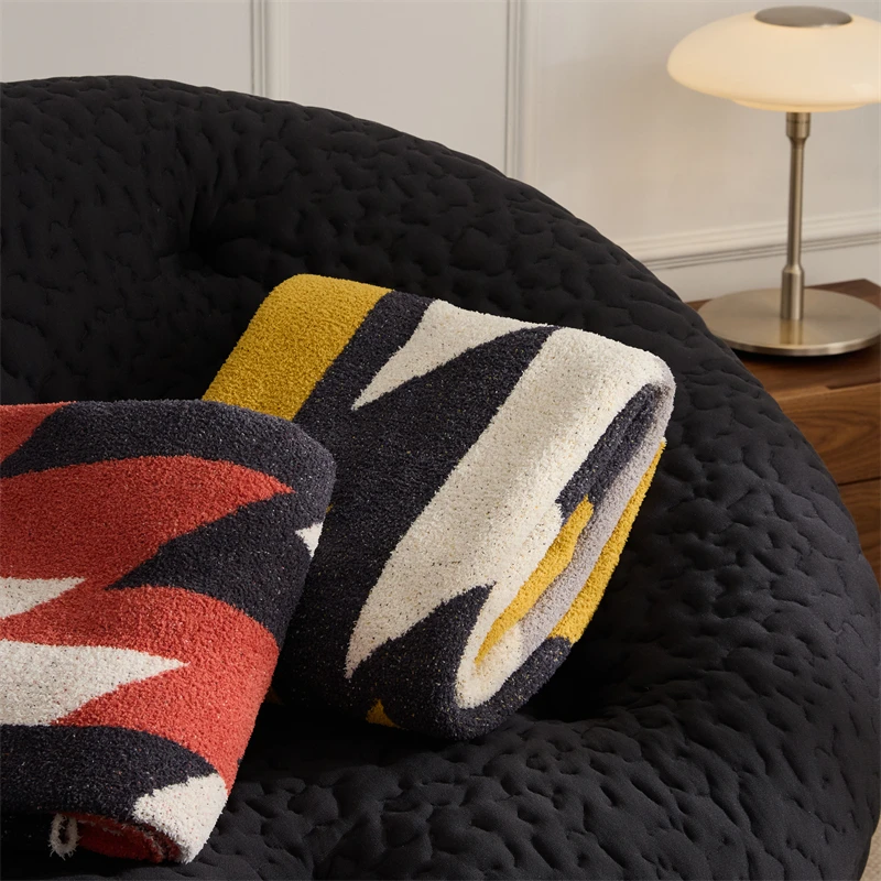 Customized  High  Quality Jacquard 100% Polyester Throws Blankets for Winter Home Decoration LM details