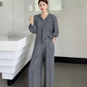 European and American Popular Comfortable and Breathable Large-sized Pleated Suit Manufacturer - Available in Stock