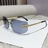 Oro/grigio chiaro