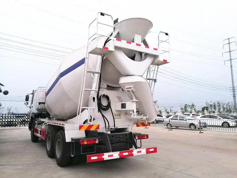 HOWO Construction Machine 10cbm Concrete Mixer Truck Cement Mixing Truck Parts Price in Colombia
