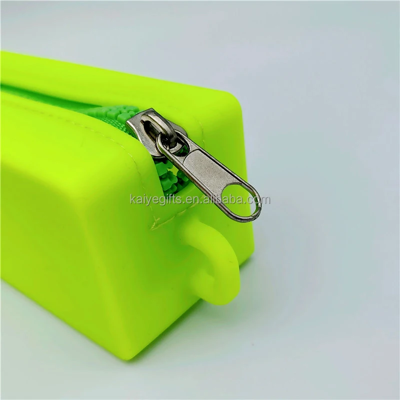 silicone purse