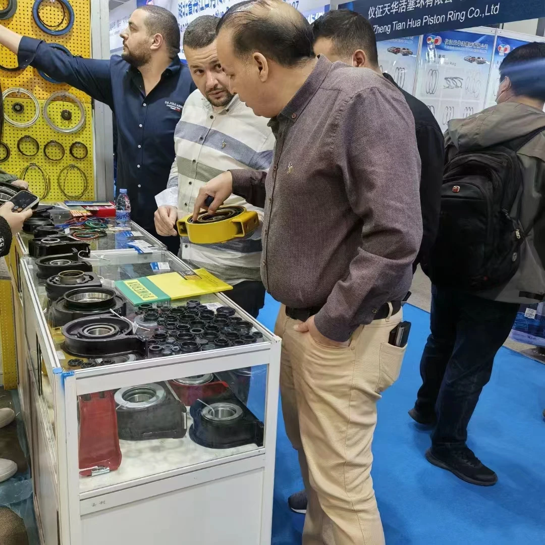 MC802792 Drive Shaft Center Bearing Support for Mitsubishi