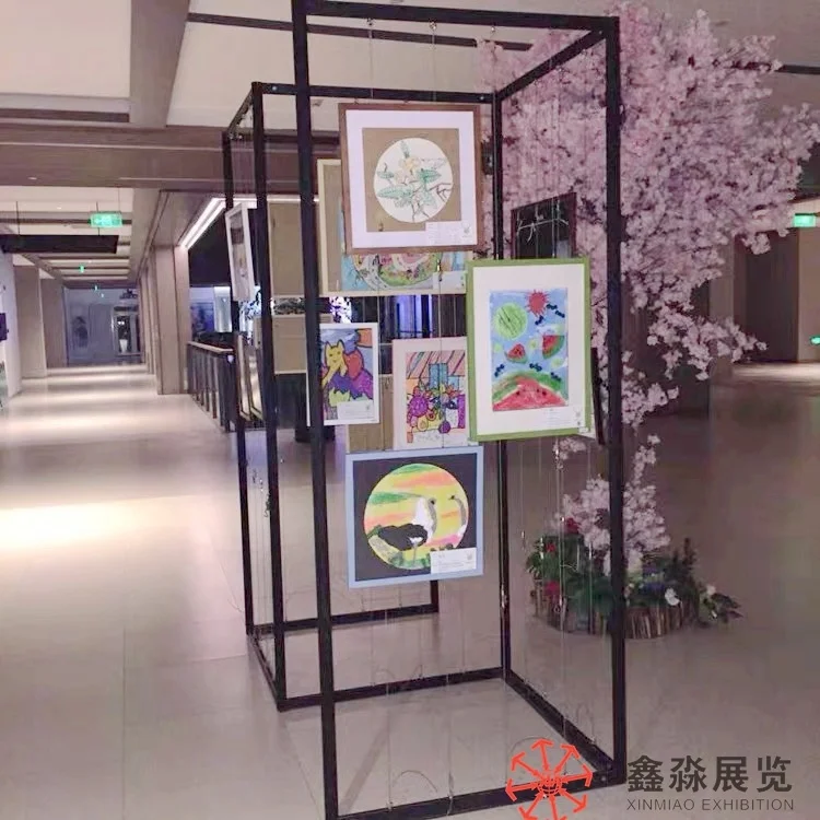 Customized Free Standing Exhibition Display Stand for Art